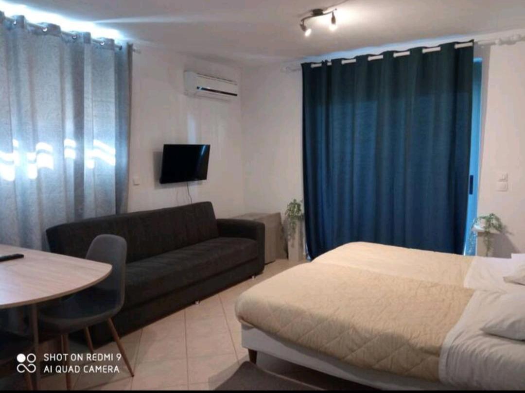 Theoni'S Apartments غزيلوكاسترون المظهر الخارجي الصورة