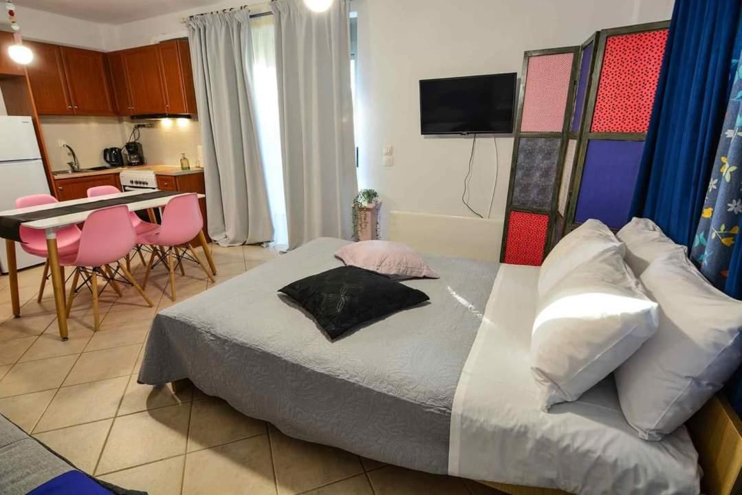 Theoni'S Apartments غزيلوكاسترون المظهر الخارجي الصورة